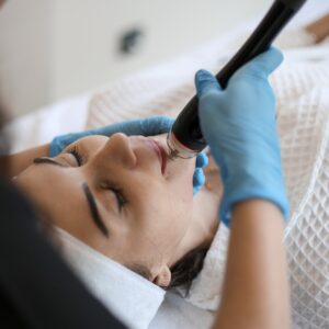 Alternative view of DERMA Clear – хидрадермабразио